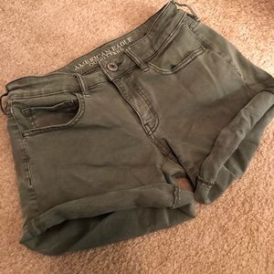 American Eagle green midi shorts
